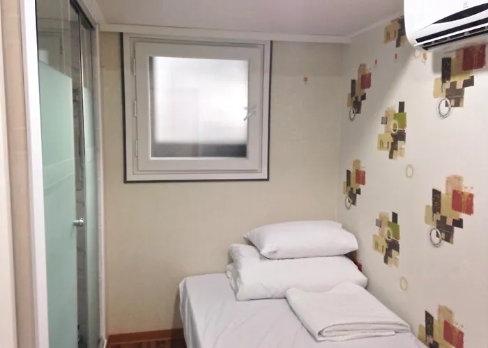 Chloe Hostel Seoul